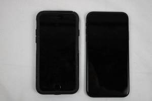 Apple iPhone - Black (2 Phones)