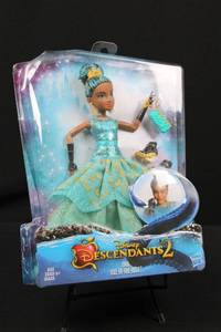 UMA Isle of the Lost Disney Descendants 2 Doll - Turquoise Gown & Accessories