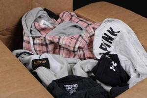 Used Womens Clothing - Various Sizes & Brands (Lot of 7)