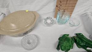 Pyrex 6oz Cups and Metal Frog Dcor