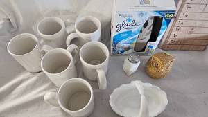 Set of Coffee Cups, Milk Glass, Misc