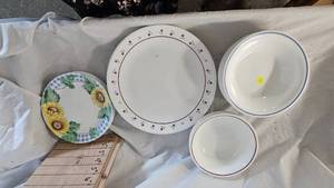 Corelle Dishes, 11 Bowls, 8 Sald Plates, 8 Dinner Plates