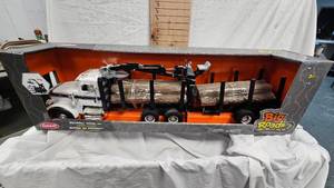 Peter Built Model 367 Logging Semi Trailer 116