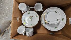 Holiday Hostess Christmas Dishes Set