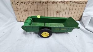 John Deere Manure Spreader