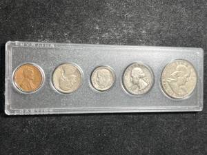 1962 US TYPE SET IN HARDCOVER CASE