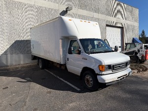 2006 FORD ECONOLINE Box Truck