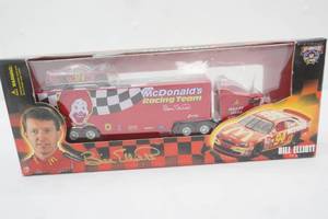 1998 Racing Champions 164 Scale NASCAR diecast set. #94 Bill Elliott. Signature Driver Set. Transporter & matching racing car