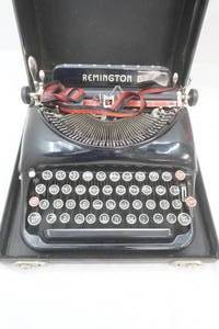 Vintage Remington Manual Typewriter