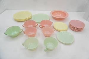 Vintage Hazel Atlas Moderntone  Platonite glass. 1930s1940s. Tea Cups, Saucers, Plates, Bowl