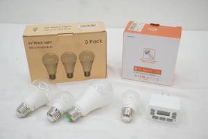 LED Light Bulbs Lot 4 LED Black Lights, 1 color changing bulb wremote, smaller bulbs, digital timer