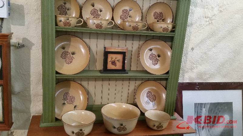 lot 54 image: Pine Bluff Dinner Set