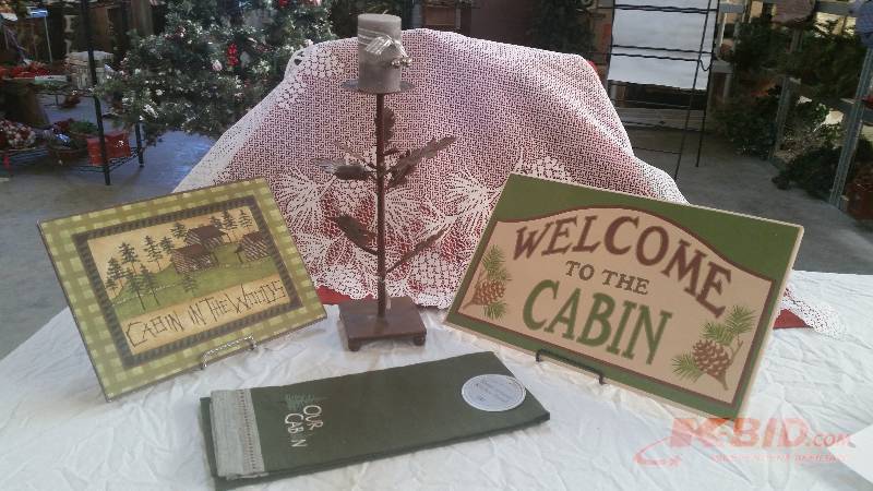 lot 100 image: Rustic Welcome Collection Decor