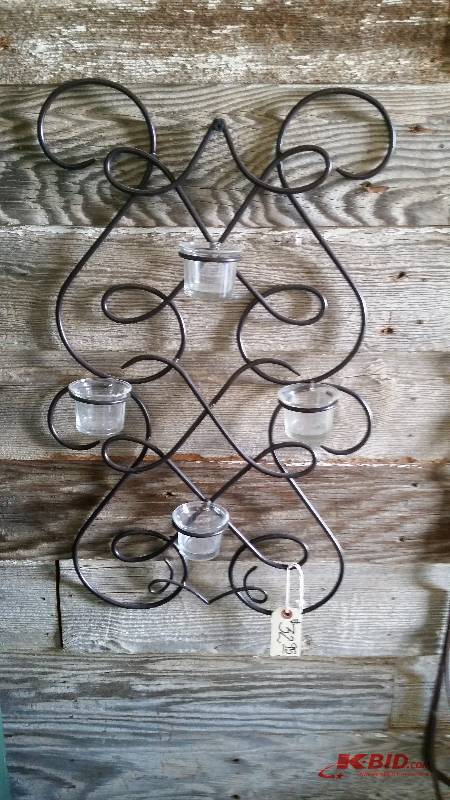 lot 116 image: Candle Wall Dcor
