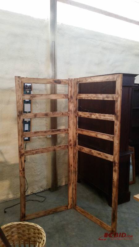 lot 177 image: Pine Wood Divider  Trellis