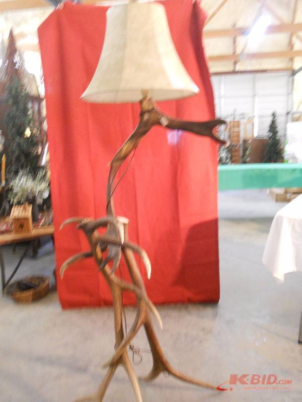 lot 5 image: Elk Antler Floor Lamp