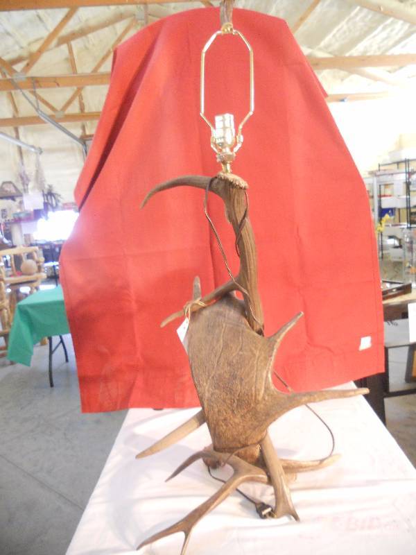 lot 9 image: Elk, Deer & Moose Antler Lamp