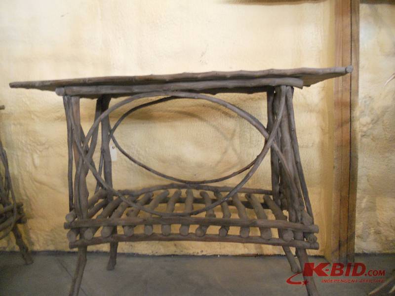 lot 16 image: Log Furniture