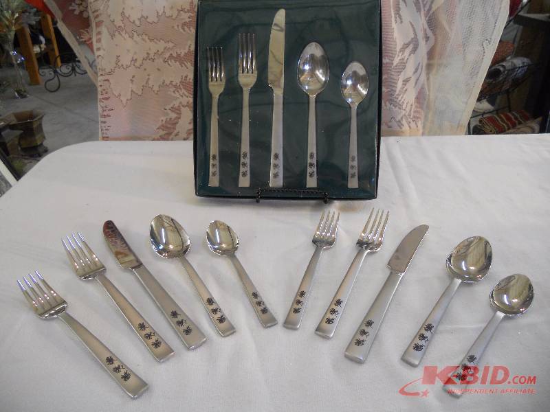 lot 49 image: Sterling Silver Silverware