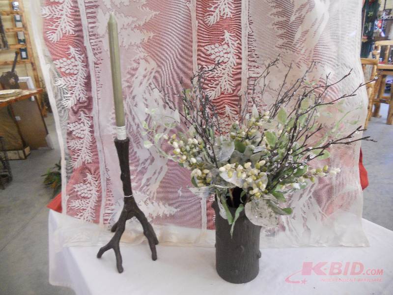 lot 84 image: Rustic Wood Decor