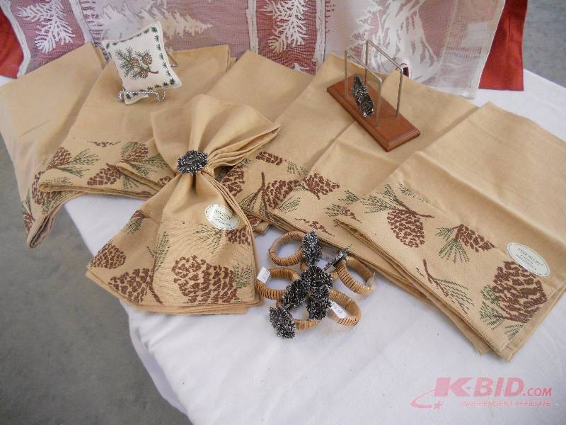 lot 93 image: Pine Cone Dinning Set