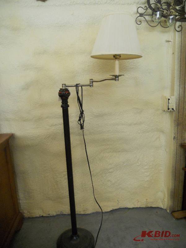 lot 155 image: Black Metal Floor Lamp