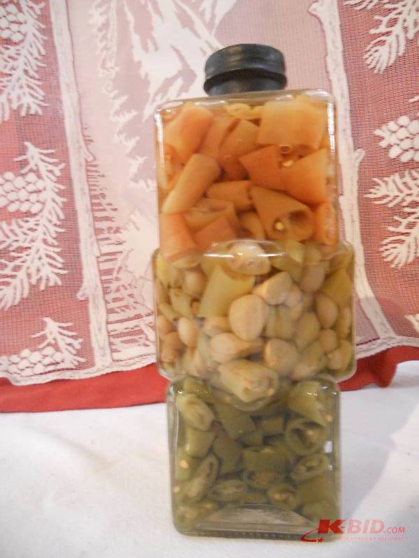 lot 173 image: Infused Vinegar Decorations