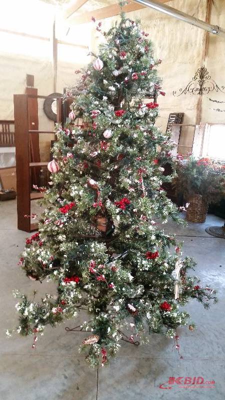 lot 380 image: Rustic Snow Christmas Tree