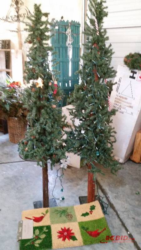 lot 381 image: Lite Up Evergreen Trees
