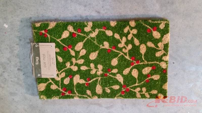 lot 389 image: Holiday Dcor