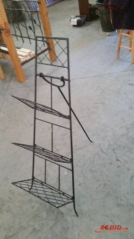 lot 226 image: Iron Collapsible Rack