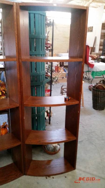 lot 244 image: Arched Oak Book Shelf