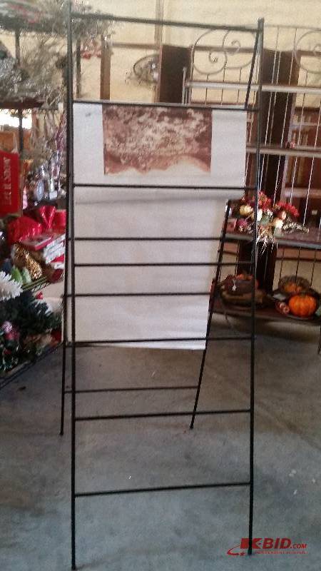 lot 251 image: Iron PosterMapBlueprint Display