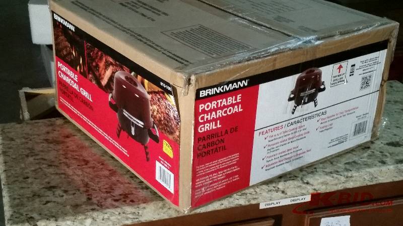 lot 261 image: Brinkman Portable Charcoal Grill