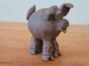 Vintage Pig theme Clay Pottery Figurine (Signed) by Hamilton (1981)