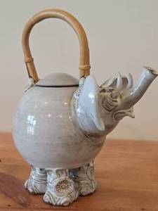 Vintage Elephant theme Clay Ceramic Tea Pot (Signed) by Hamilton (1981)