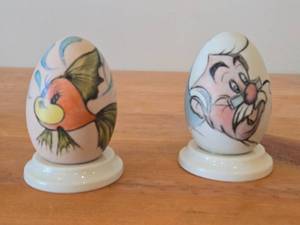 Lot of (2) 4 Disney theme Hand-painted Ceramic Collectible Eggs