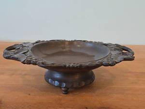 Vintage Hand carved Wood Pedestal Plate Music Box Featuring the Song Nach Regen Scheint Sonne Weggiserlied (Switzerland) 12 x 8 x 3 12