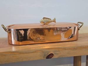 Vintage Copper Fish Poacher with Brass Handles 20 x 6 14 x 5 12