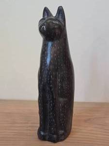 8 12 Cat theme Hand carved Kissi Soapstone Figurine