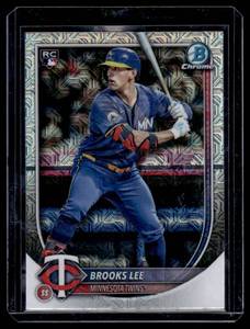 Brooks Lee 2025 Bowman Chrome Mojo #72 Minnesota Twins Baseball Card