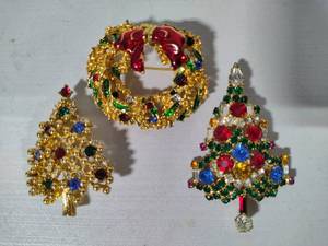 Eisenberg, ART & Warner Stamped Brooches