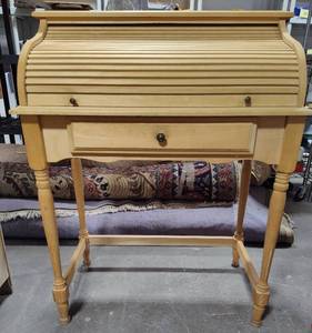 Small Roll Top Desk