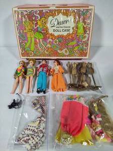 Dawn and Her Friends Vintage DollsCase
