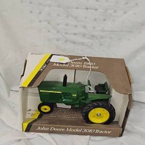 116 John Deere 3010