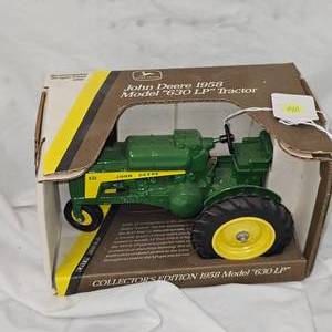 116 John Deere 630 LP