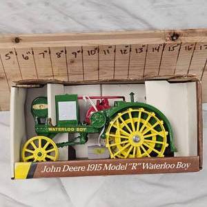 116 John Deere Waterloo Boy