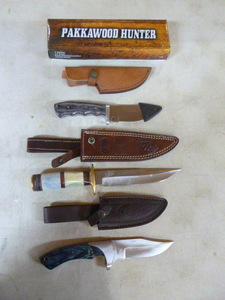 3 Hunting Knifes with Sheathes