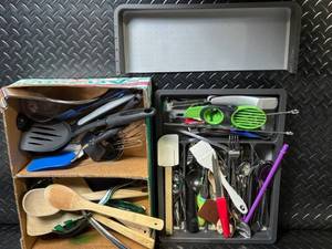 Oneida Kitchen Utensils & ChefMate Tools - Assorted Spoons, Forks, Spatulas & Gadgets