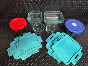Pyrex Glass Storage Containers with Turquoise Lids - Assorted Sizes